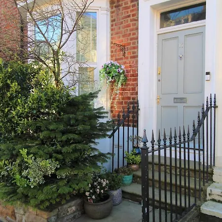 Bohemian House *